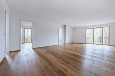 4-Zimmer-Wohnung mit Designerküche und Bergblick