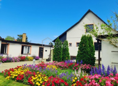 Freihaus im Secret Garden, ein Prachtgarten, im Nahbereich von Baden/Ebreichsdorf