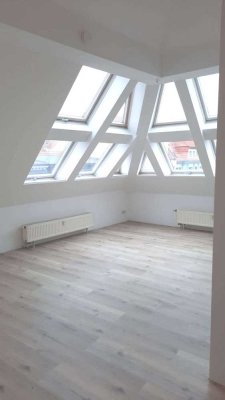 frisch renovierte Dachgeschosswohnung im Herzen von Erfurt