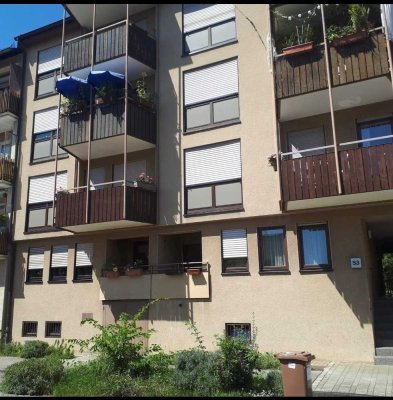 Moderne, helle 2-Zimmer-Wohnung mit Balkon, Terrasse & Stellplatz