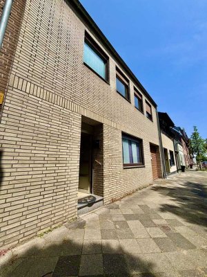 Reihenhaus mit großem Garten im beliebten Urdenbach