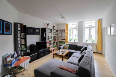 Im Herzen von Braunschweig: Großzügiger Familientraum mit Ausbaureserve im Dachgeschoss
