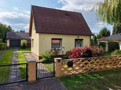 Einfamilienhaus mit Nebengelass im grünen Nordosten von Berlin