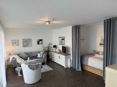Ratingen-Ost: Modernes Appartement mit großer Süd-Loggia im 1. OG