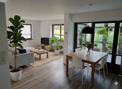 ​Lichtdurchflutetes Wohnjuwel auf Zeit (5 Jahre): 3,5 Zimmer mit Garten & Loggia