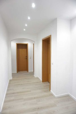 4,5-Zimmer Wohnung in Poppenricht mit Stellplatz