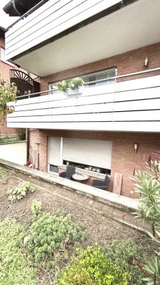 2,5 Zi Wohnung im Untergeschoss mit S-Terrasse im super gepflegten 6 FamH