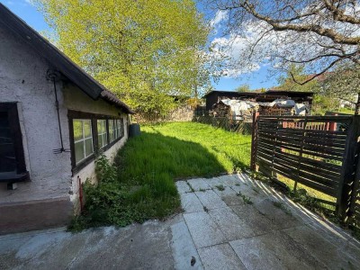 1000 € - 95 m² - 4.0 Zi.