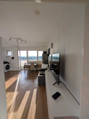 Kernsanierte 1.5-Zimmer Wohnung (36m²) mit Einbauküche, Balkon, Parkplatz in Hanau