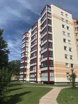 modernisierte, gut geschnittene 3-Zi.Whg mit sonnigem Balkon