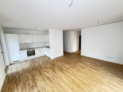 **Erdgeschoss 3 Raumwohnung mit Terrasse und EBK- Im 1. Monat keine Kaltmiete - WE12**