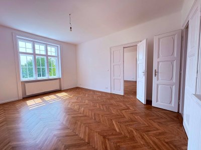 Erstbezug 151m2, 5 Zimmer in Villenetage mit Gartenanteil und Parkplatz