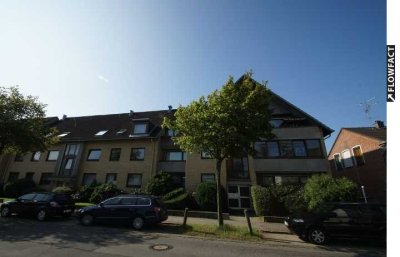 Sanierte Wohnung mit modernem Grundriss, Balkon und Stellplatz (Römbke Immobilien KG)