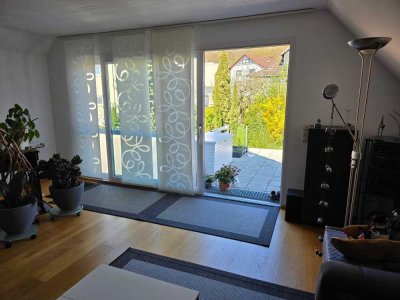 Modernisierte 4-Zimmer-Wohnung mit Balkon und EBK in Bad