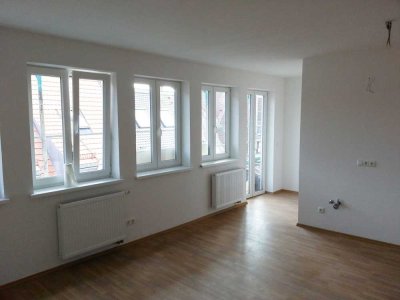Wunderschöne helle 2 Zimmer-Wohnung mit Balkon Nähe Fuggerei