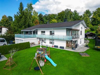 Saniertes Einfamilienhaus mit ELW in bester Lage von Isny-Neutrauchburg, Bergblick