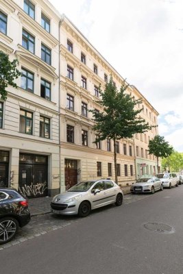 zentrale 3 ZKB + sonniger Balkon sucht Dich oder WG