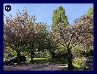 … mit Blick zum Innenhof - renoviertes 2-Zimmer-Apartment + Tageslichtbad + separate Küche