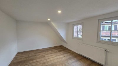 Studentinnen aufgepasst – Zimmer in netter WG-Atmosphäre zu vermieten!