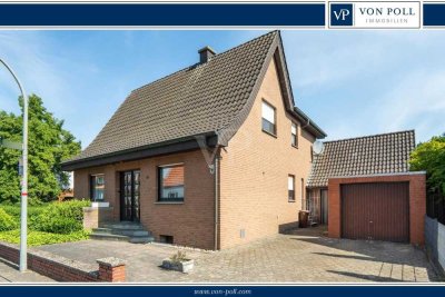Zweifamilienhaus auf großem Grundstück in Kanalnähe
