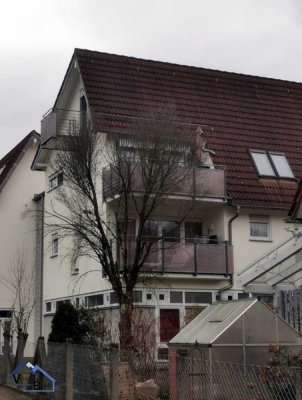 Attraktive 4,5-Zimmer-Wohnung mit Balkon und Einbauküche in Lorch