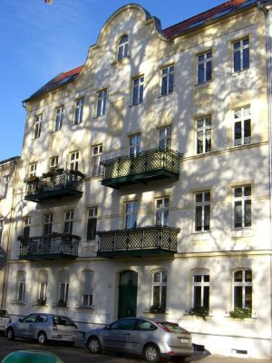 Schöne Dachgeschosswohnung am Goetheplatz - WG geeignet!!!