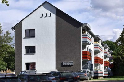 Moderne Wohnung mit Loggia // 2.OG links