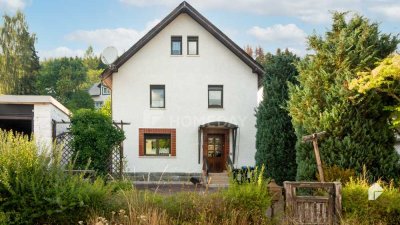 Großzügiges Einfamilienhaus mit Garten, Terrasse und Doppelgarage und Sonneberg