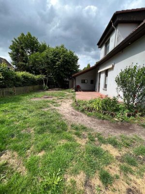 Wunderschöne lichtdurchflutete 4 - Zimmer Wohnung ab 01.03.2026 frei !