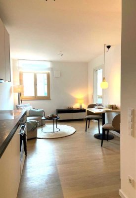 GESCHMACKVOLL MÖBLIERTE 1,5-ZIMMER-WOHNUNG - ERSTBEZUG - AUCH LÖFFELFERTIG