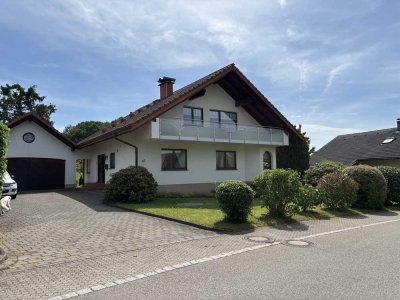 Ein-/Zweifamilienhaus in ruhiger Traumlage
