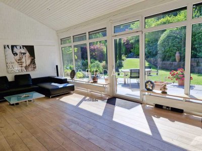 Architektenvilla in ruhiger Höhenlage mit Panoramablick und großem Grundstück