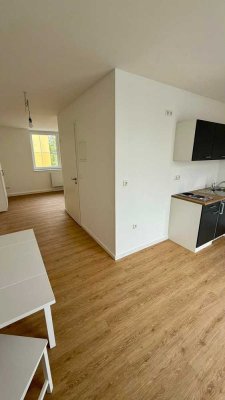 Lichtdurchflutetes Lifestyle Apartment in Stadt/Uninähe (teilmöbliert)