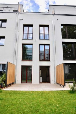 Cooles  Stadthaus mit Terrasse, Gartenteil, in zentraler Lage, befristete Vermietung!