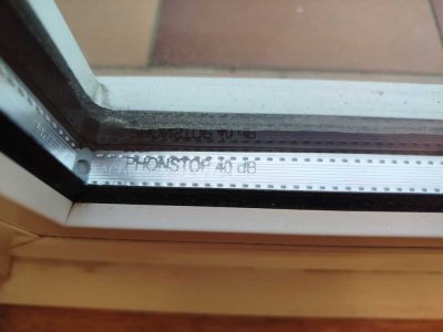40 dB Isofenster ruhig und hell, Südbalkon, bald frisch renoviert, in gehobener Lage von Privat