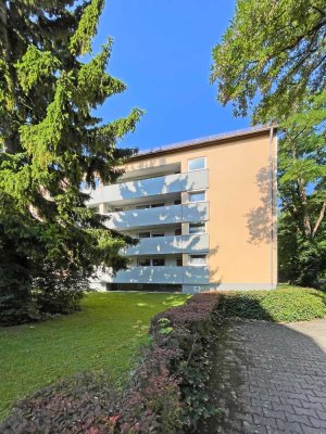 Bezugsfreie 3-Zimmer-Wohnung mit West-Loggia