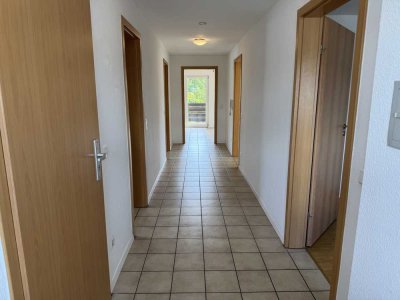 Charmante Dachgeschosswohnung mit Balkon in Dielheim