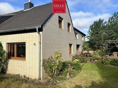 -komplett Sanierung oder Abriss- Einfamilienhaus auf großzügigem Grundstück in Neuss-Gnadental
