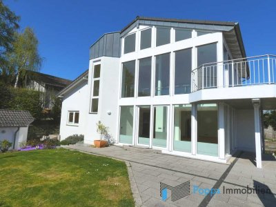 Wunderschönes Einfamilienhaus mit großer Wohnfläche und tollem Weitblick in Bad Soden