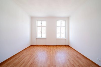 Stilvolles 1-Zimmer-Apartment in Ruhelage mit Schönbrunnblick und exklusivem Rooftop-Flair