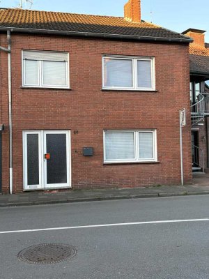 Reihenmittelhaus in Zentrum naher Lage nach Modernisierung zu vermieten!