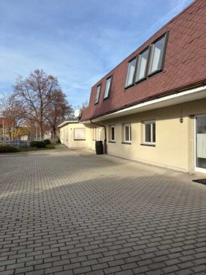 Wohnen für 2 Generationen? Oder Wohnen und gewerbliche Nutzung ?