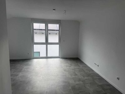 Stilvolle 2-Raum-Wohnung mit luxuriöser Innenausstattung mit Balkon in Erbach (Odenwaldkreis)