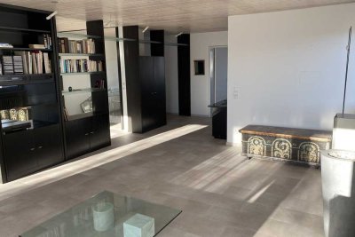 Penthouse mit Wintergarten, Dachterrasse und Balkon