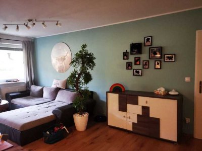 Stilvolle, sanierte 3-Raum-Wohnung mit Balkon und EBK in Hildesheim