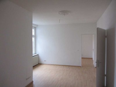 Altbau trifft Kiezflair – 3-Zimmer-Wohnung in Friedrichshain