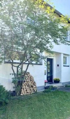 Gepflegtes Raumwunder mit 5 Zimmern und Garage in idyllischer Lage von Bonn-Röttgen