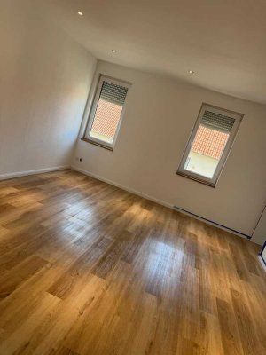 Erstbezug nach Sanierung: Freundliche 4-Raum-Wohnung in Vielbach