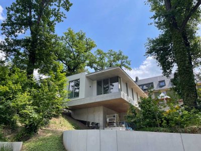 * einzelstehendes, exklusives Gartenhaus im bekannten Lahmann-Sanatorium *