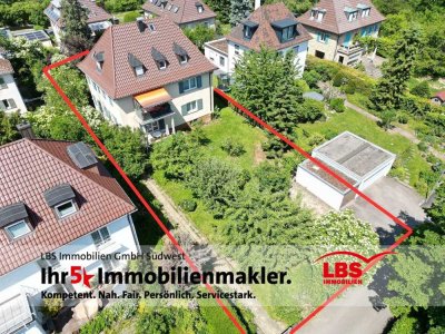 Idyllisches Zweifamilienhaus mit großzügigem Grundstück
